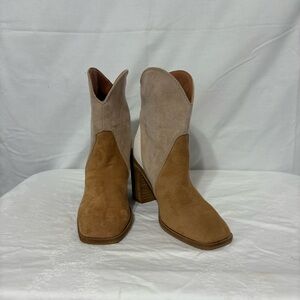 Ccocci Kendall Tri-Tone Bootie in the camel, taupe, and white color combination